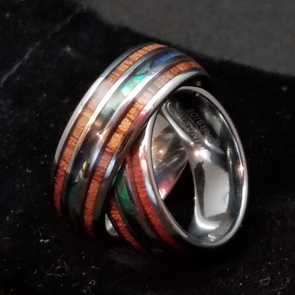 Hawaiian Koa Wood Ring with Abalone Shell - Picture 3 of 3